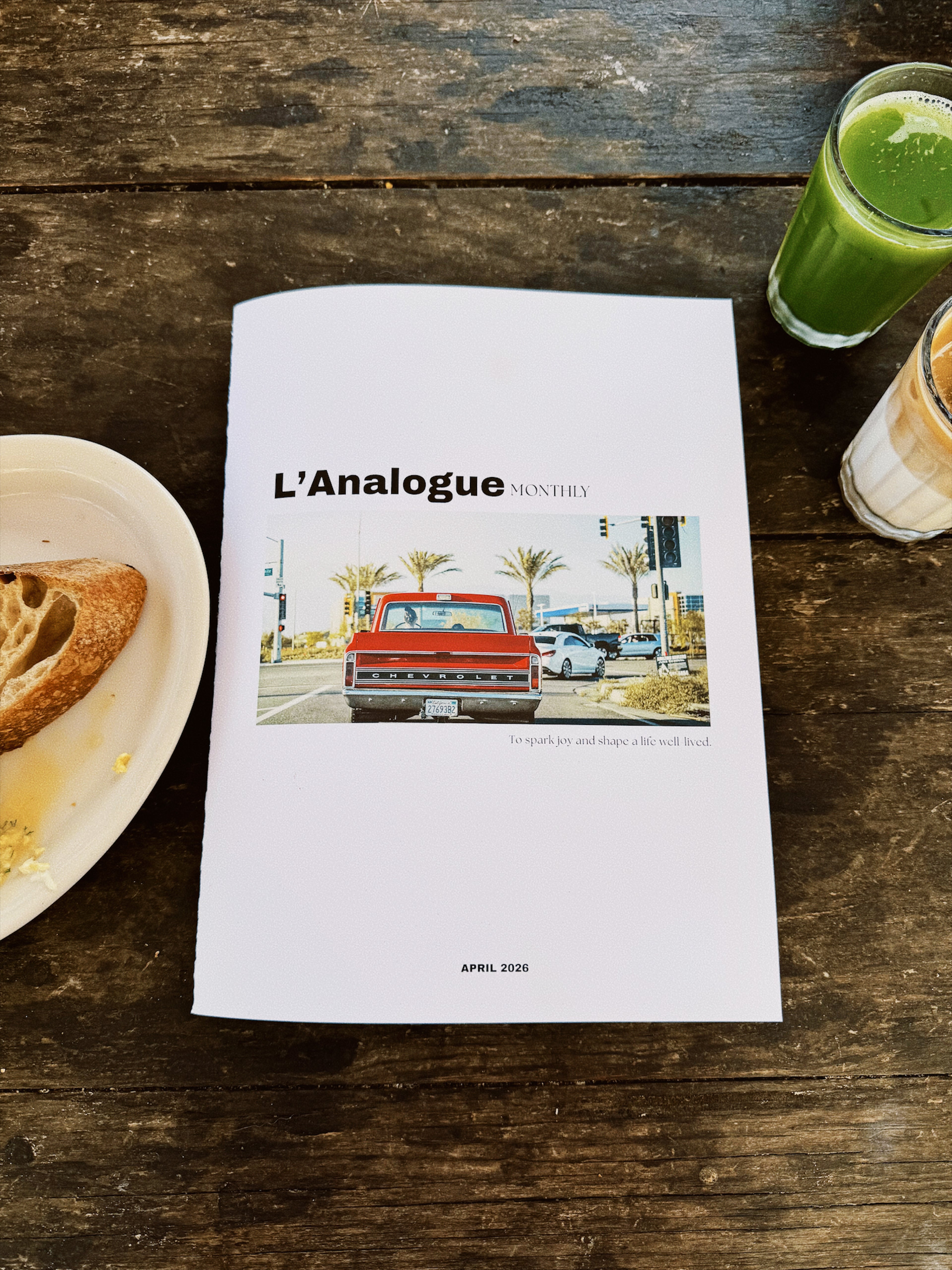 L'Analogue Monthly